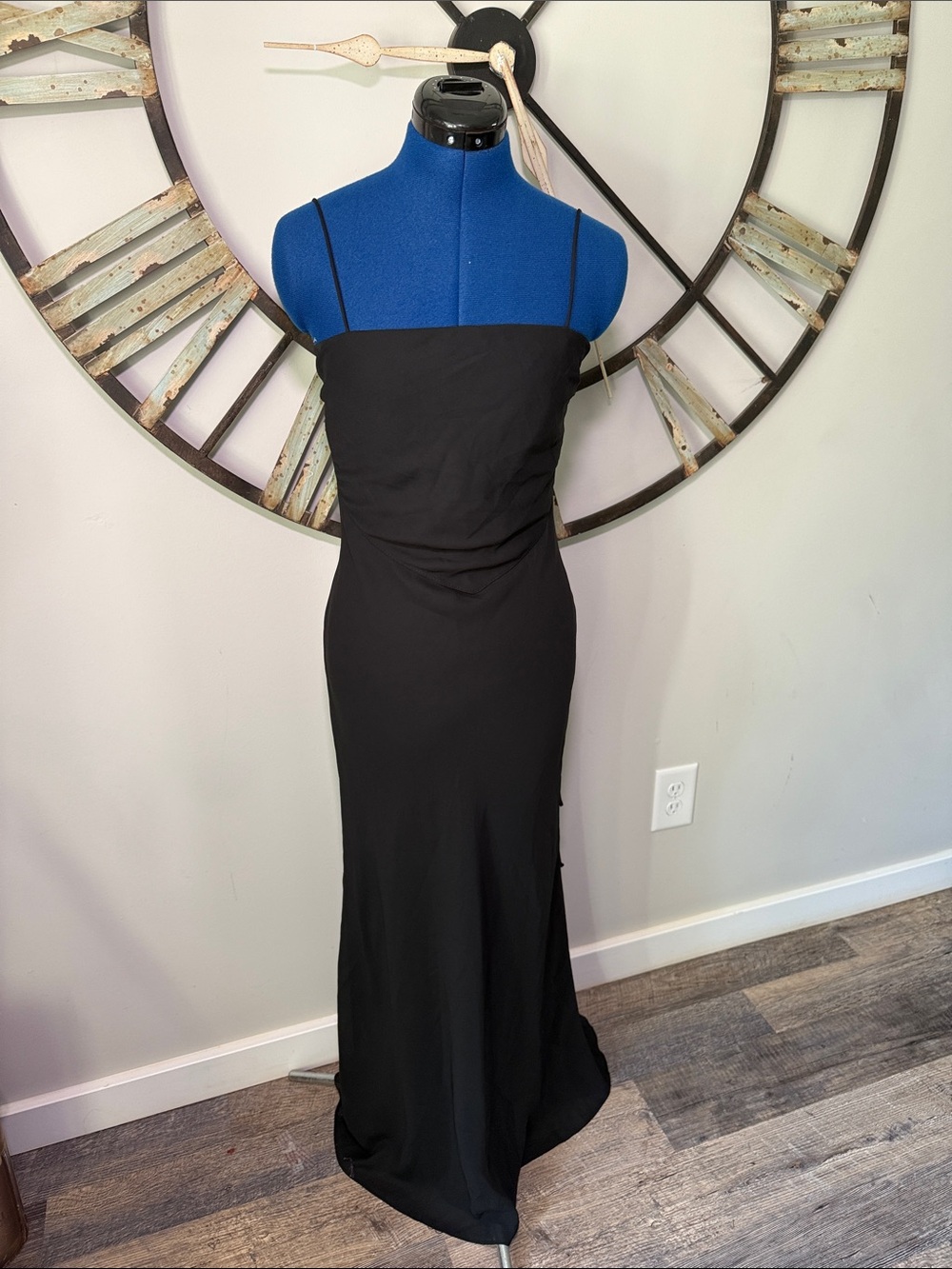 Betsy & Adam Vintage Dress Classic Black Spaghetti-Strap Evening Dress